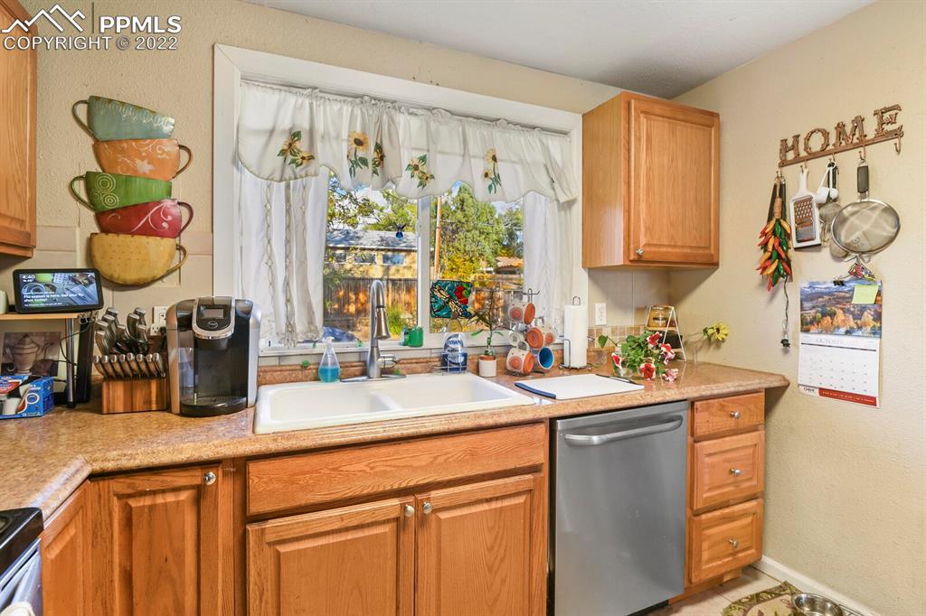 Listing 9426333, Image 9 of 20