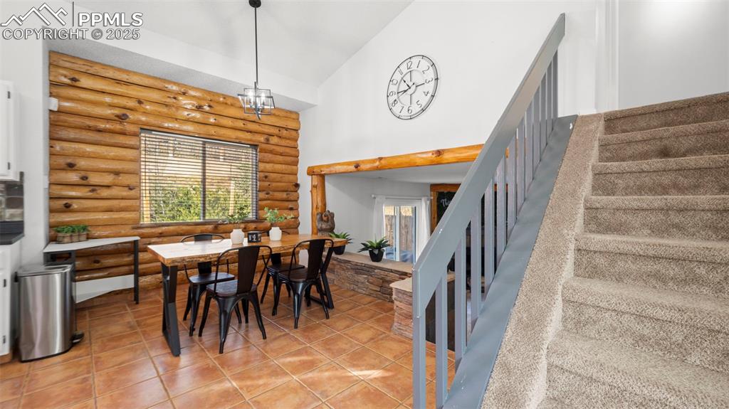 Image 10 of 41: Dining Area