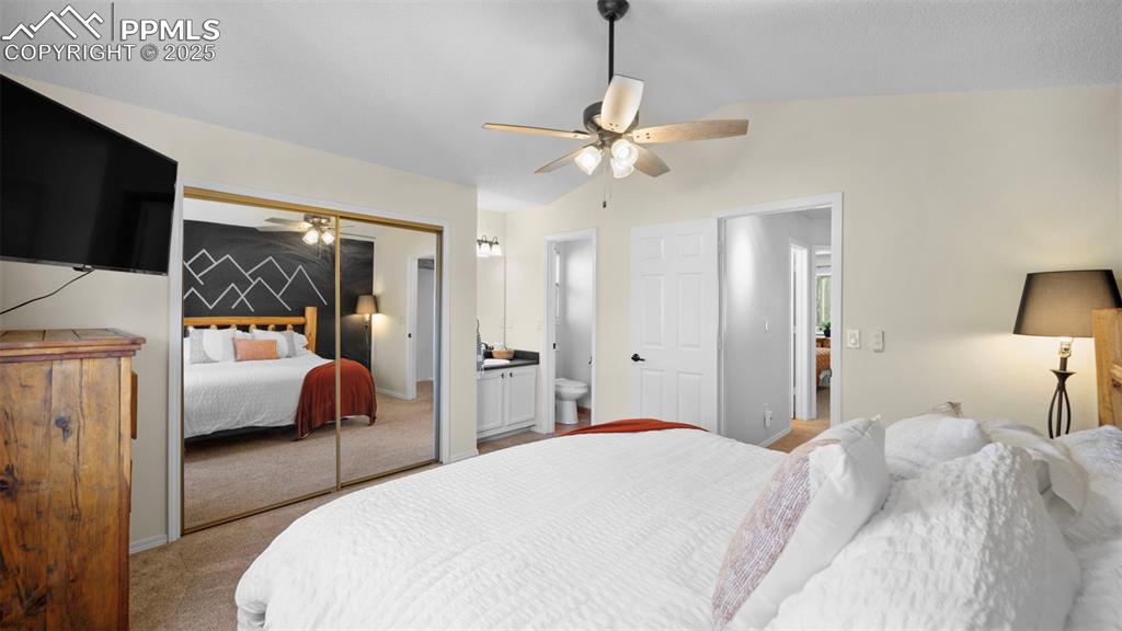 Image 23 of 41: Bedroom