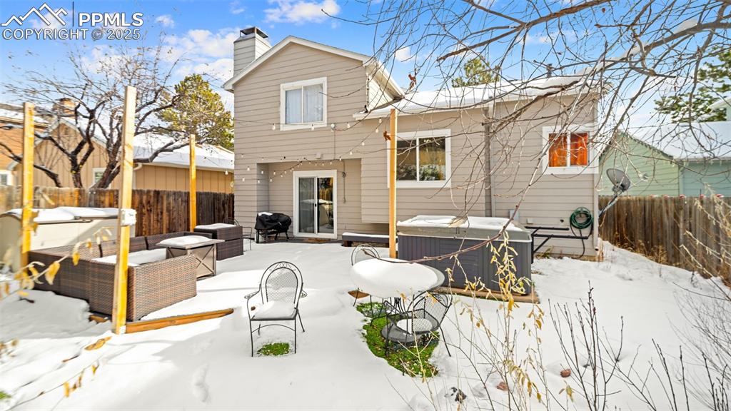 Image 31 of 41: Back of Structure