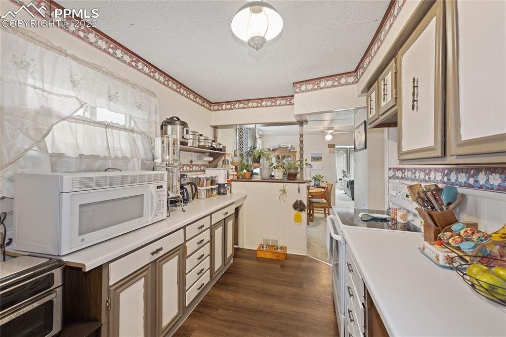 Listing 9427166, Image 17 of 29