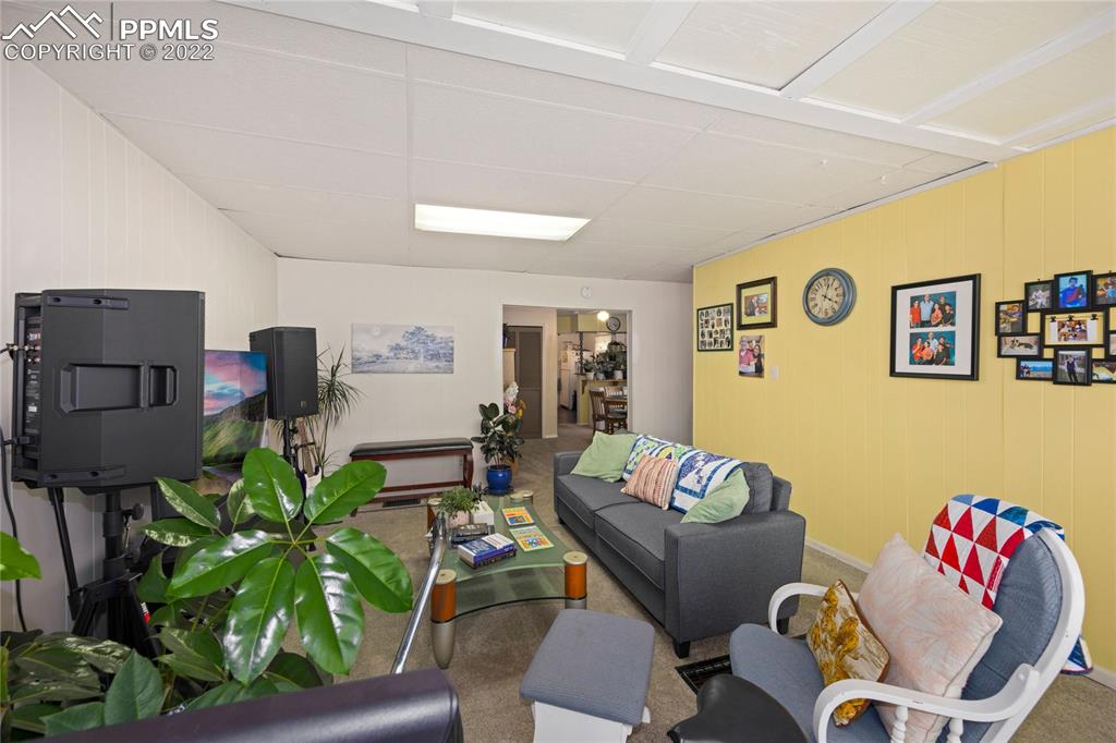 Listing 9427166, Image 22 of 29