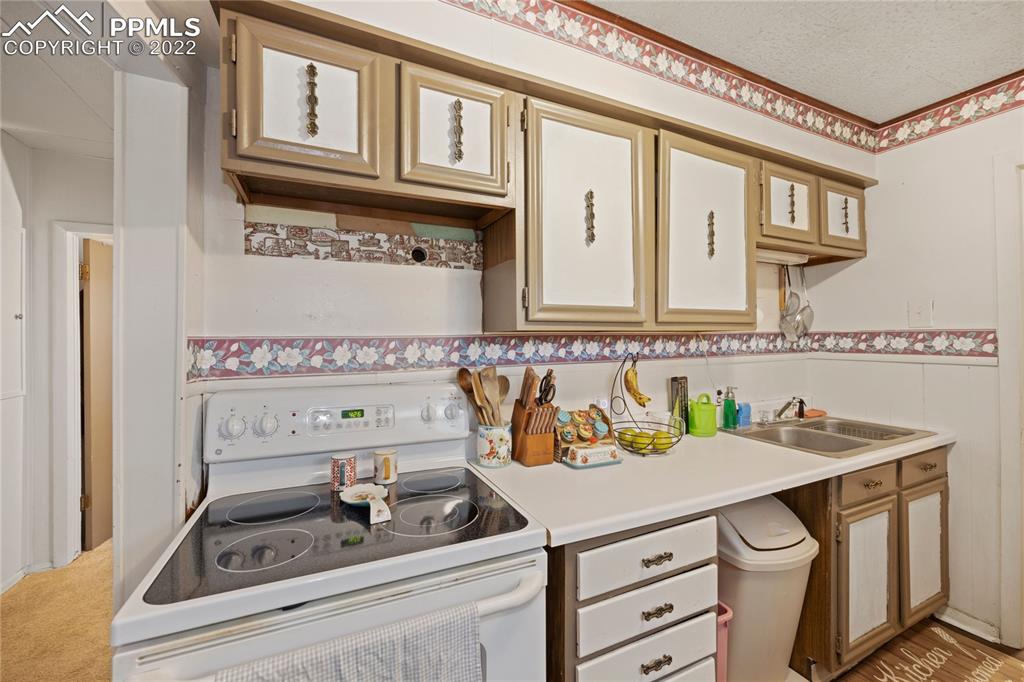 Listing 9427166, Image 8 of 29