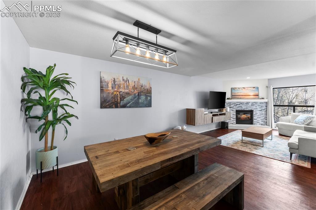 Image 12 of 38: Living Room