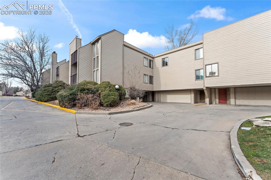 Image 3 of 38: Front of Structure