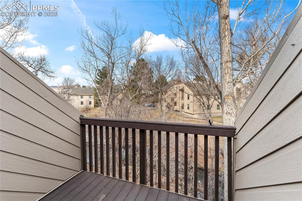 Image 35 of 38: Deck