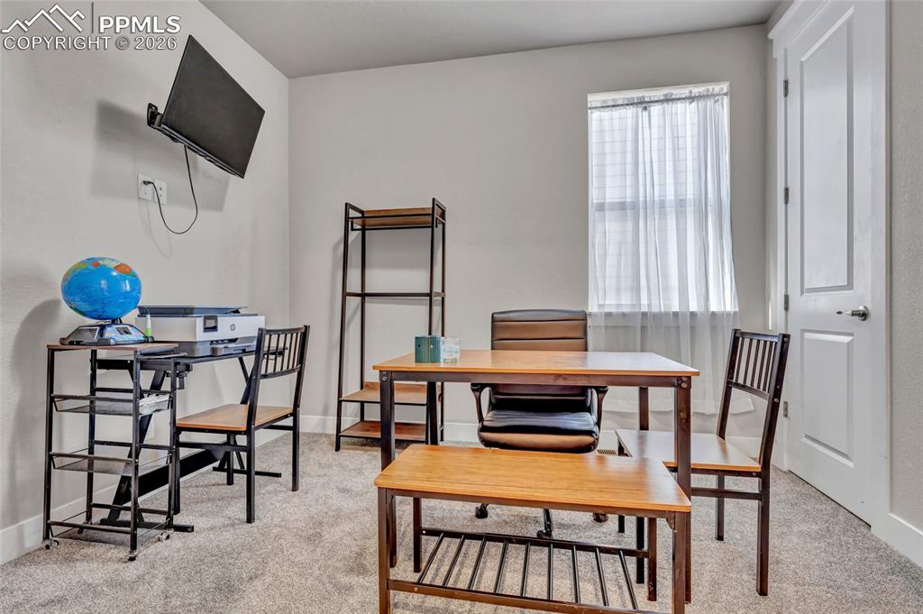 Image 14 of 39: Office