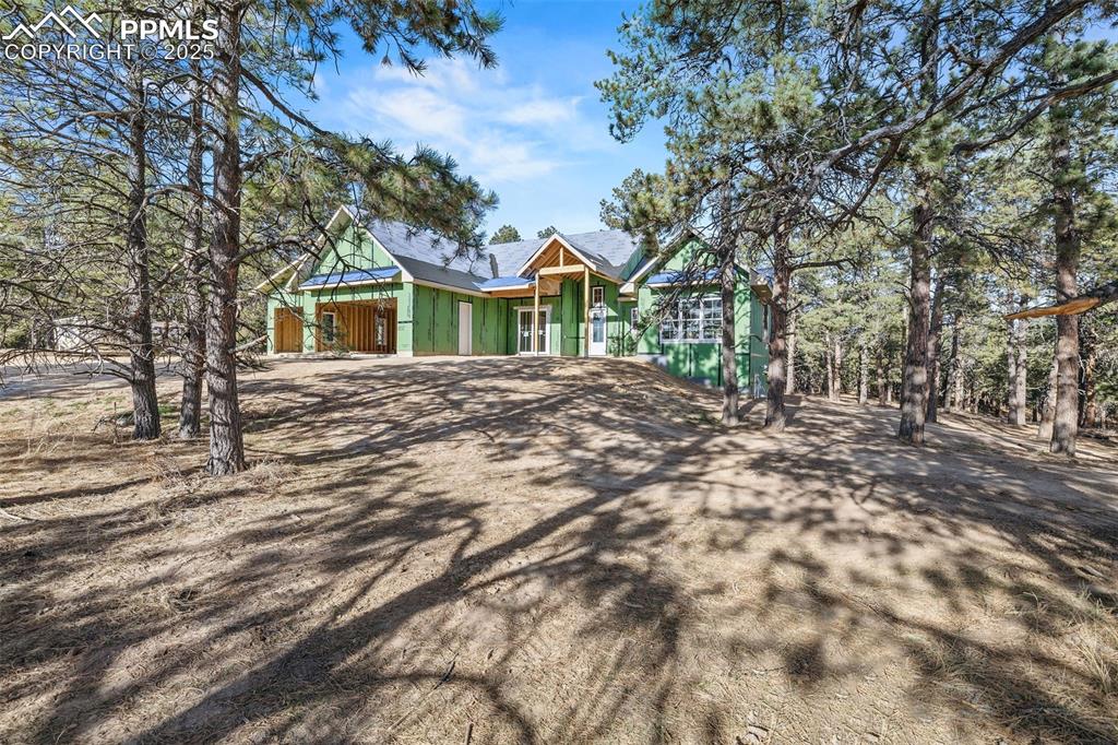 Image 2 of 20: Front of Structure