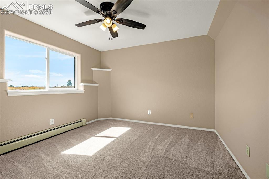 Image 31 of 48: Lower level bedroom