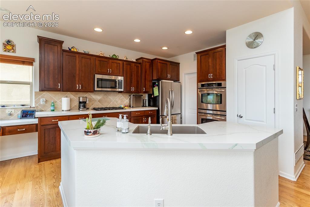 Image 17 of 48: Spacious for all of the cooks creating something special!