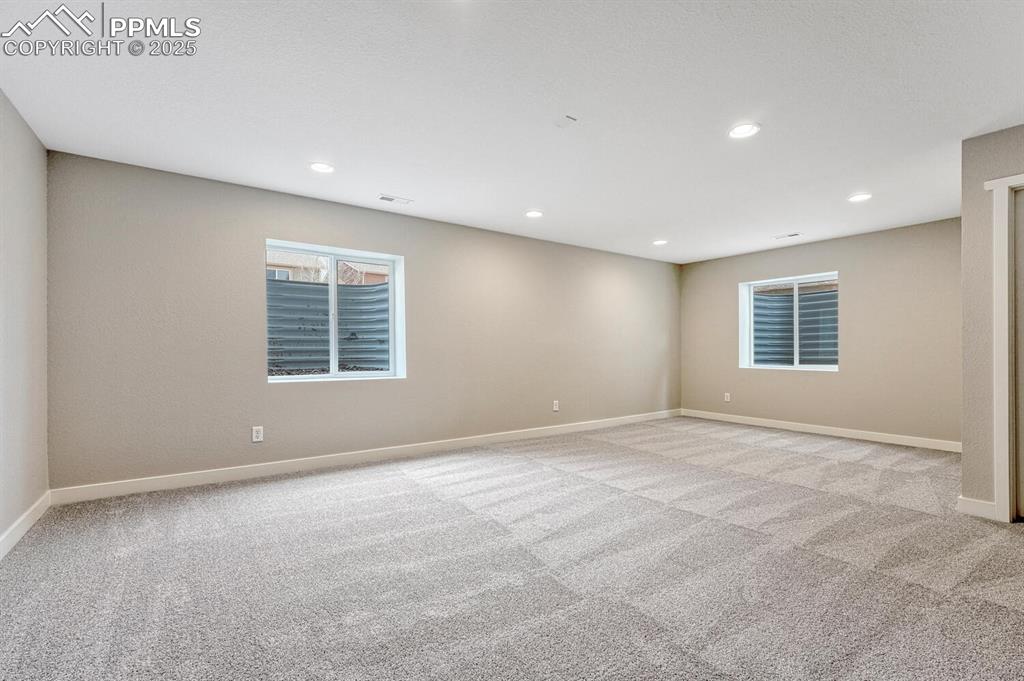 Image 19 of 50: Recreation Room