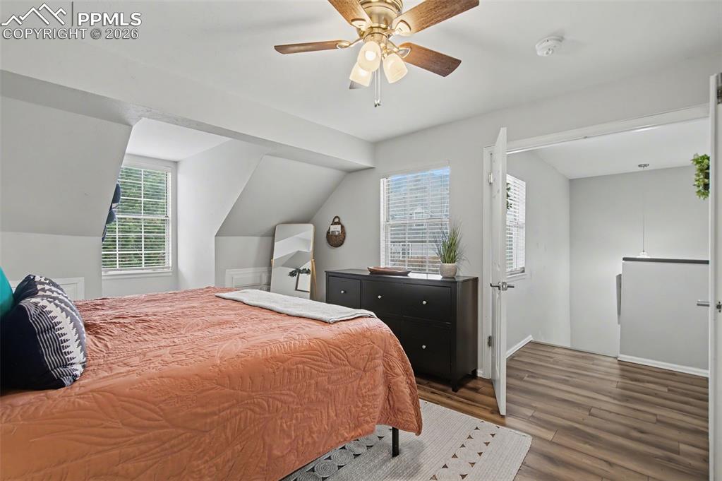 Image 18 of 36: Master Bedroom