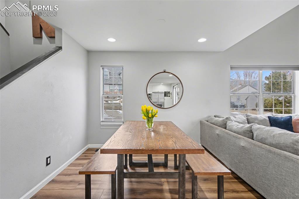 Image 4 of 36: Dining Area