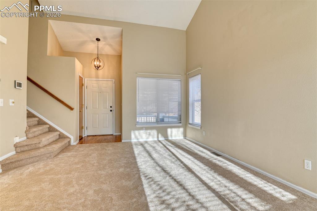 Image 15 of 45: Entry