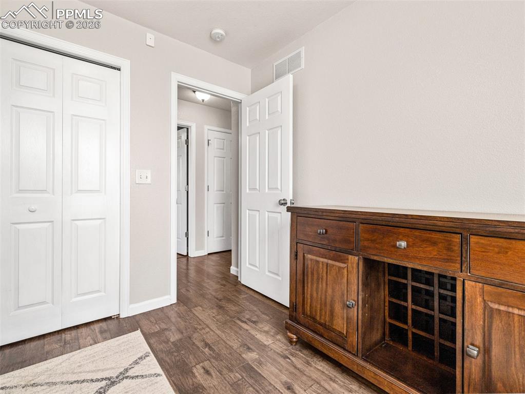 Image 10 of 34: Bedroom