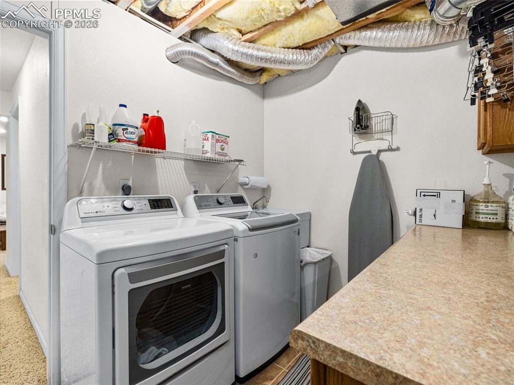 Image 19 of 34: Laundry