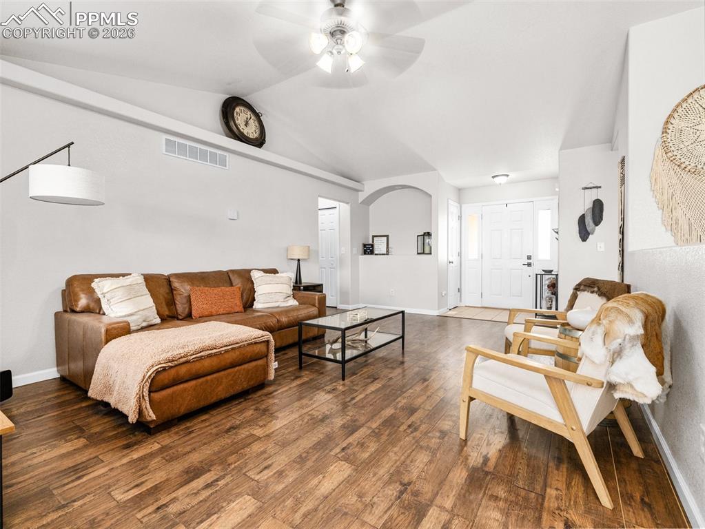 Image 5 of 34: Living Room