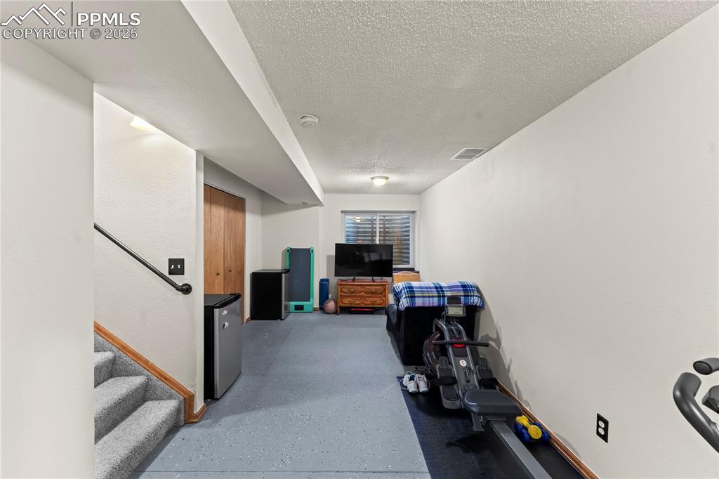 Image 32 of 37: Exercise Room