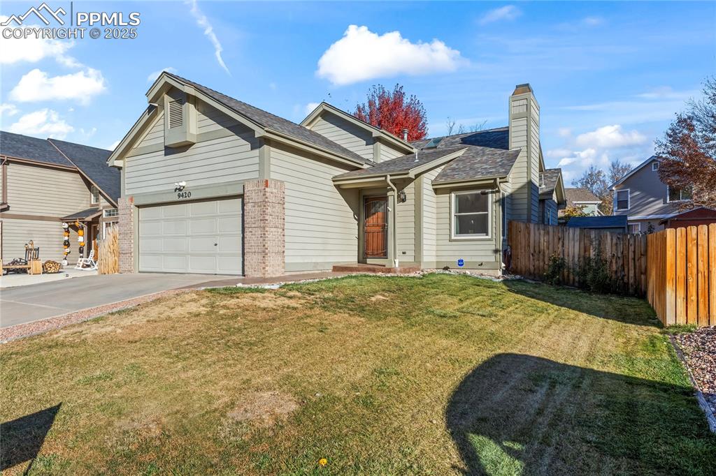 Image 5 of 37: Front of Structure