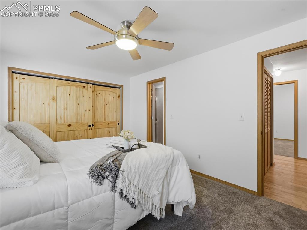 Image 10 of 31: Bedroom