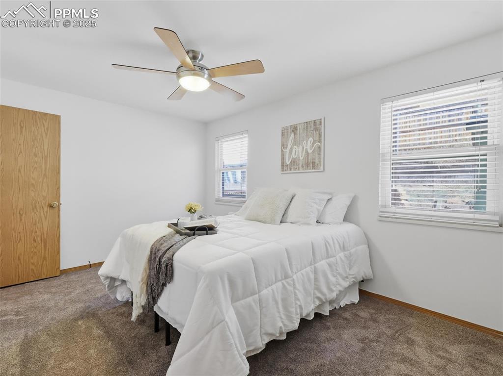 Image 11 of 31: Bedroom