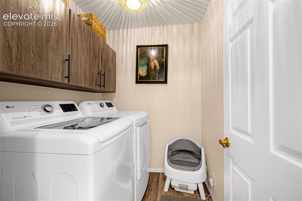 Image 25 of 41: Laundry