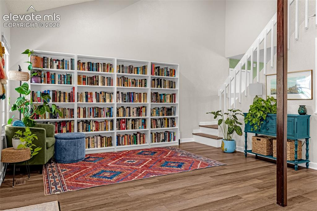 Image 4 of 41: Sitting Room
