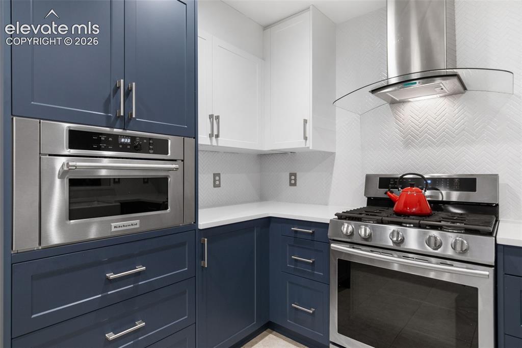Image 10 of 48: Chef’s Kitchen !!!