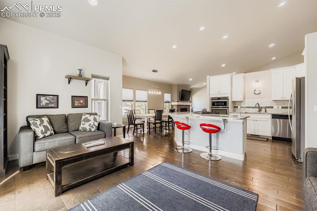 Image 14 of 29: Living Room