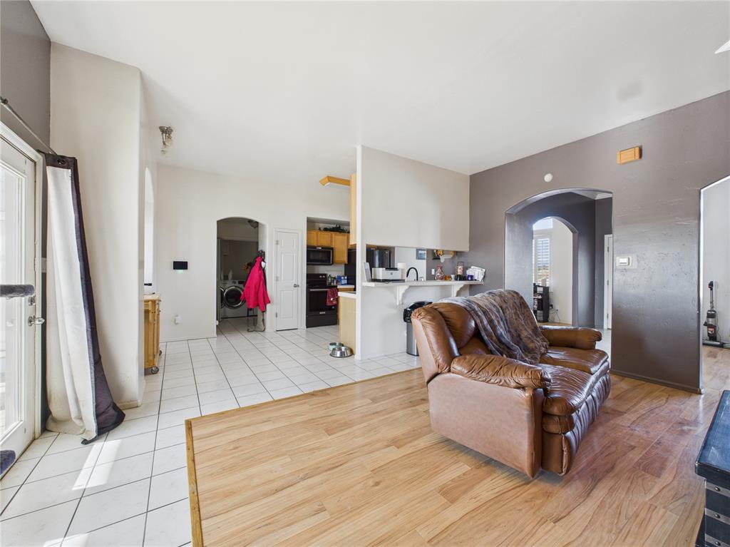 Image 14 of 43: Living Room