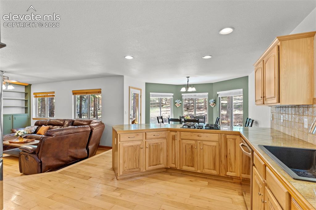 Image 11 of 39: main level