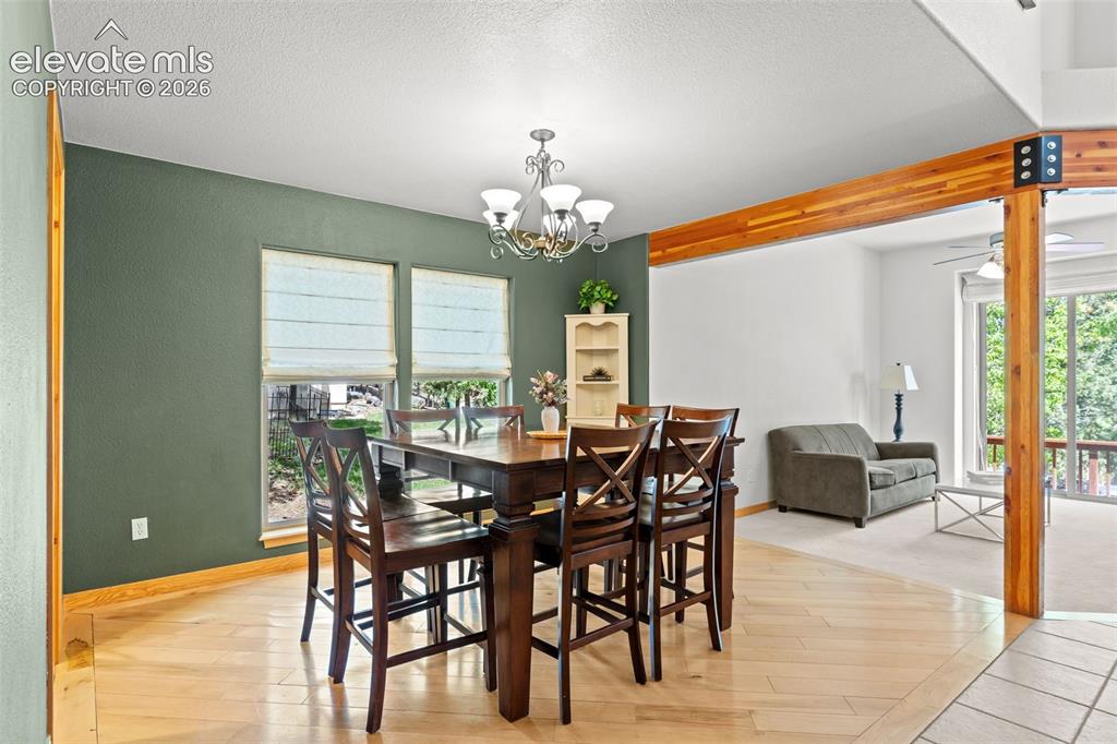 Image 8 of 39: Dining Area
