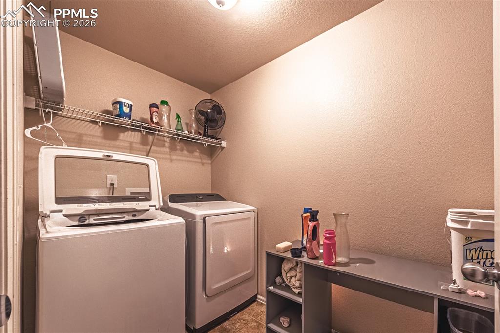 Image 25 of 29: Laundry