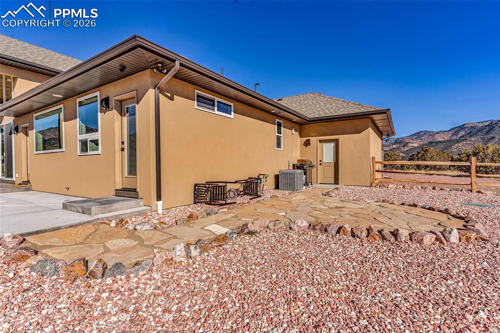 Image 47 of 50: Back of Structure