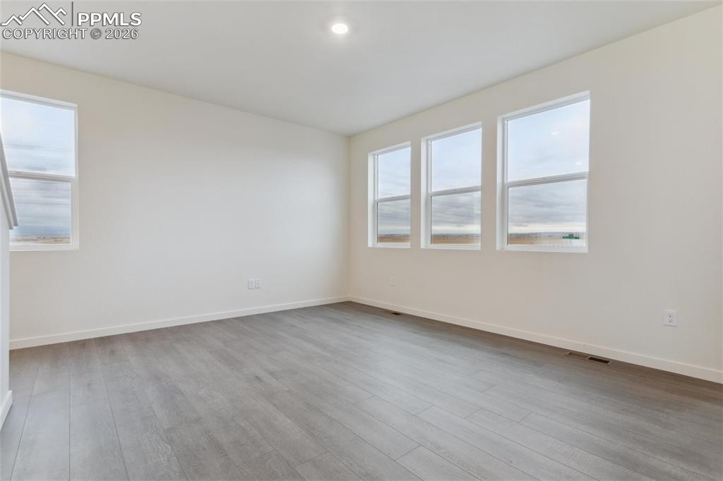 Image 6 of 32: No Description Available