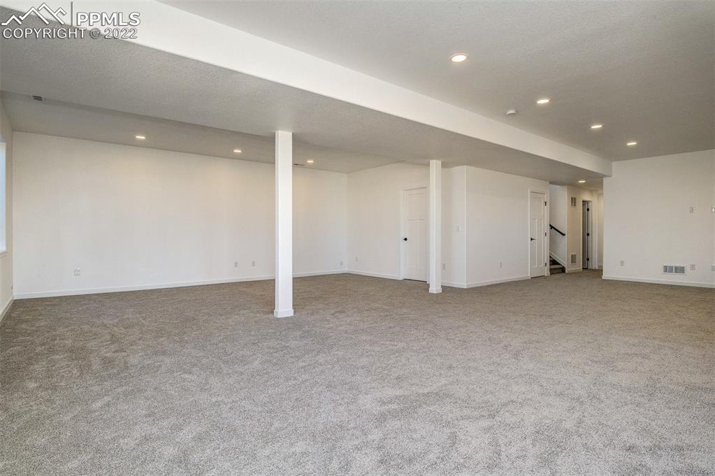 Listing 9441010, Image 33 of 35