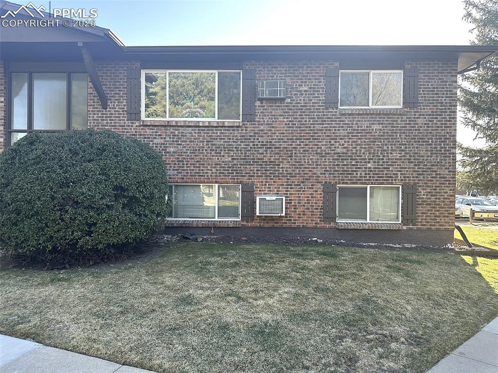 Image 2 of 11: Side of Structure