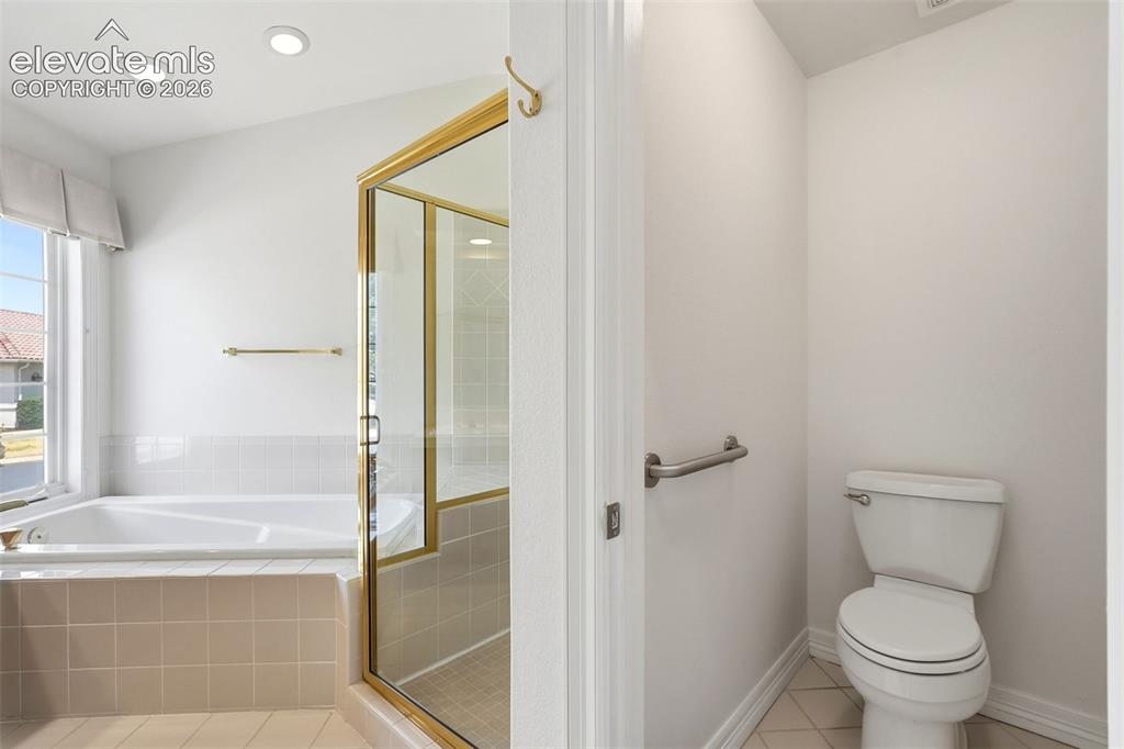 Image 21 of 49: Master Bathroom