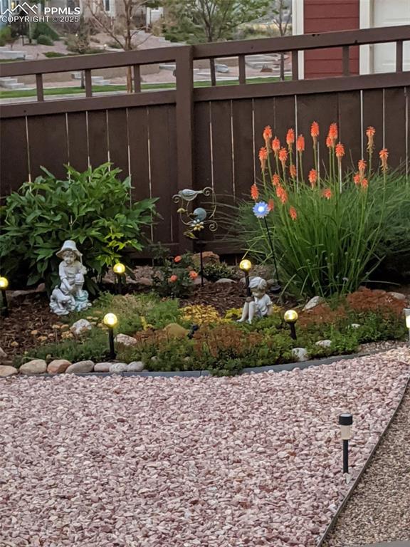 Image 39 of 42: View of yard