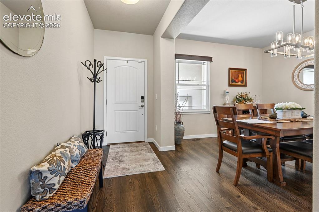 Image 4 of 50: Beautiful wood floors