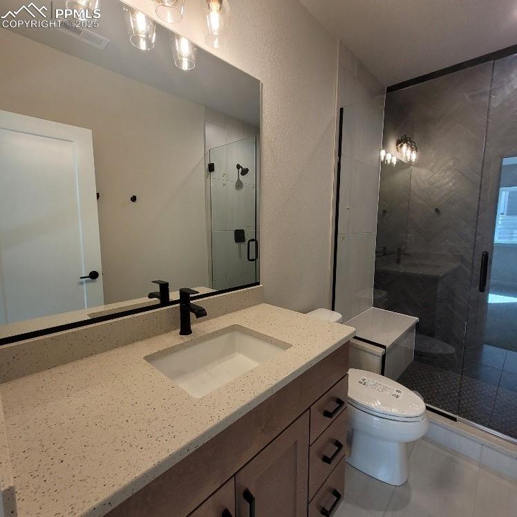 Image 19 of 22: Bathroom