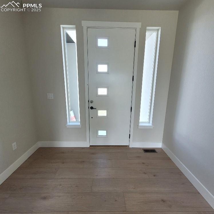 Image 3 of 22: Entry