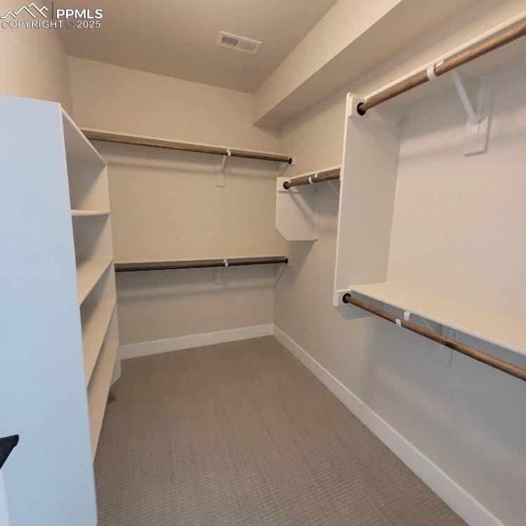 Image 9 of 22: Closet