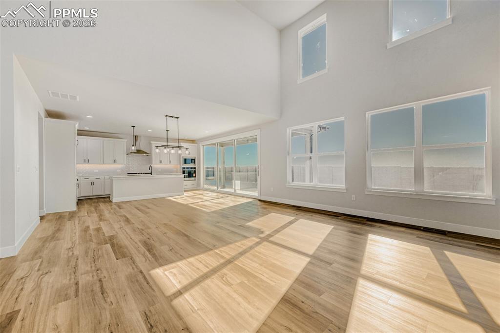 Image 10 of 28: Living Room