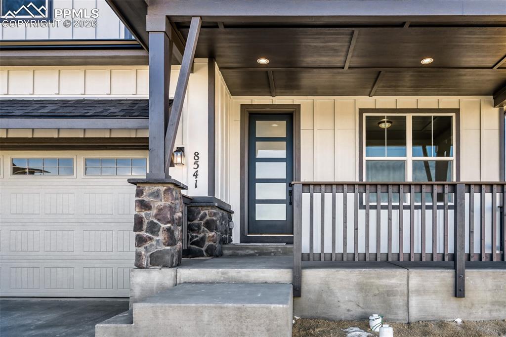 Image 28 of 28: Entry