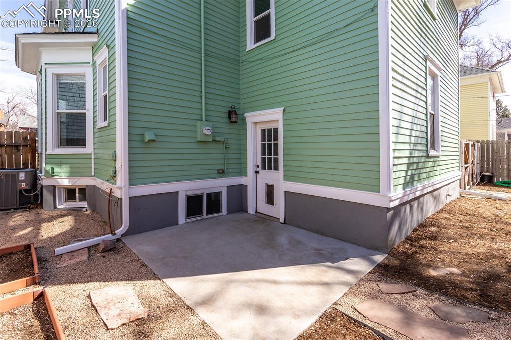 Image 45 of 50: Side of Structure