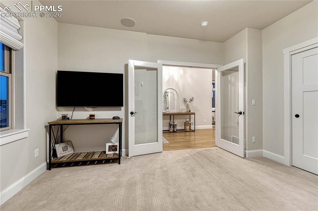 Image 13 of 50: Bedroom