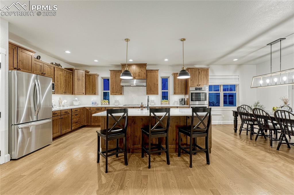 Image 9 of 50: Kitchen