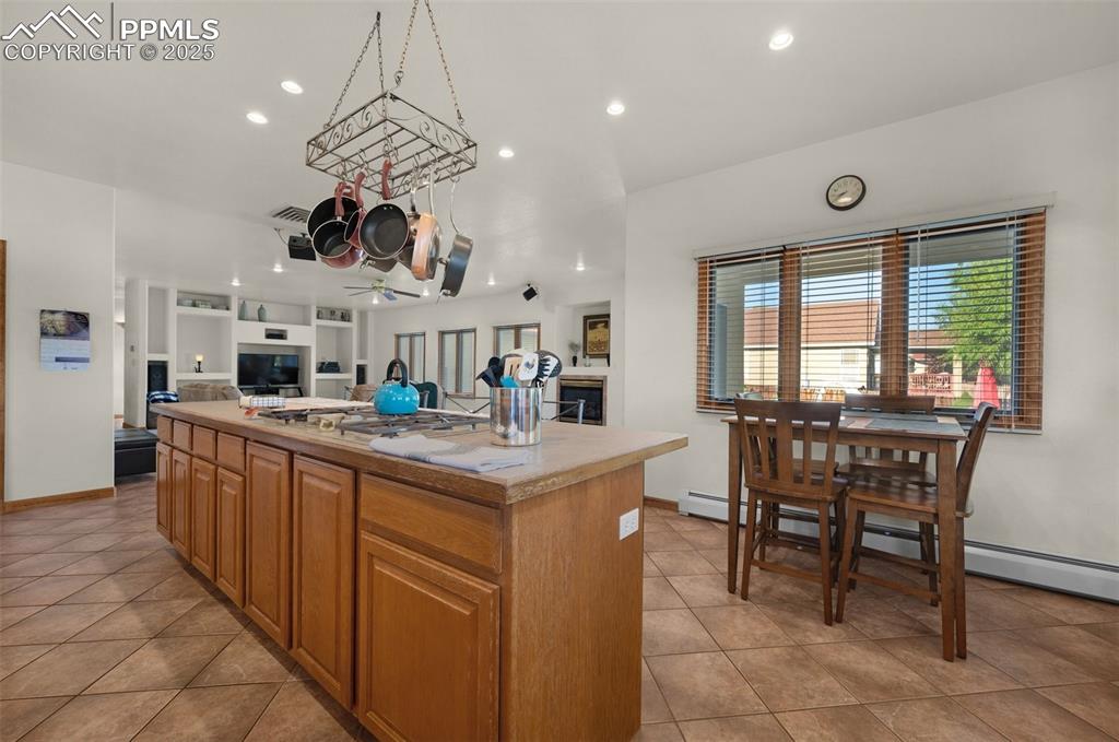 Image 11 of 34: Kitchen