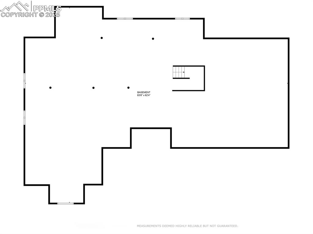 Image 34 of 34: Floor Plan